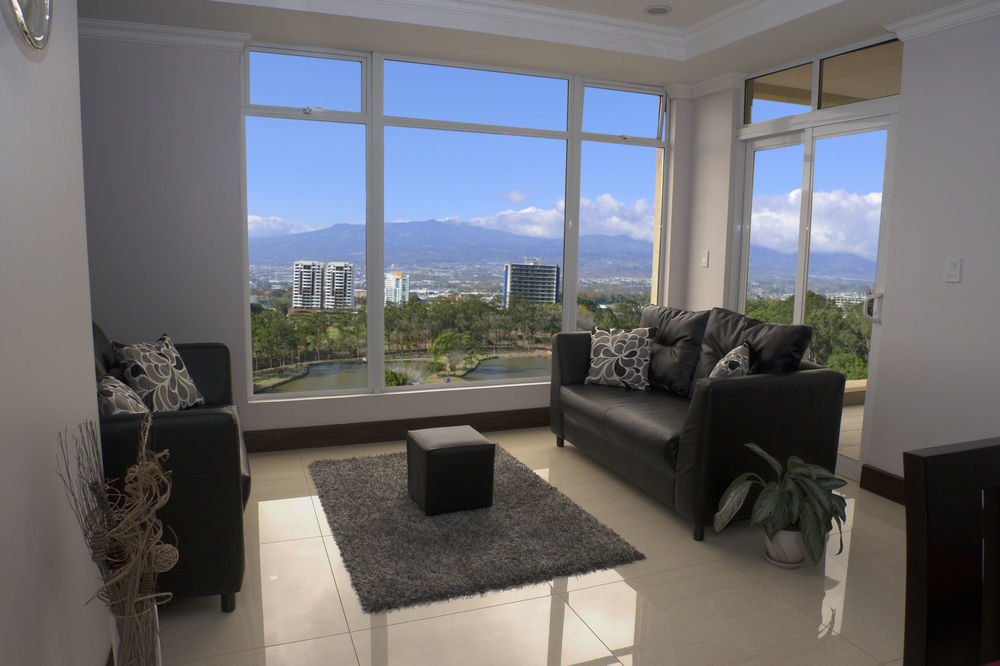 Torres Del Lago Suites And Apartments San José Exterior foto