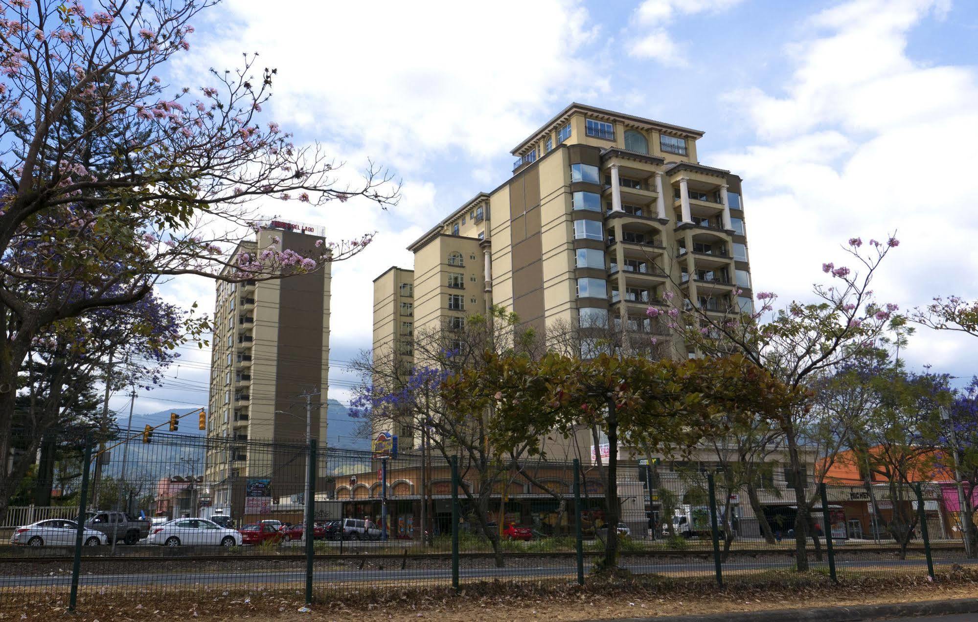 Torres Del Lago Suites And Apartments San José Exterior foto