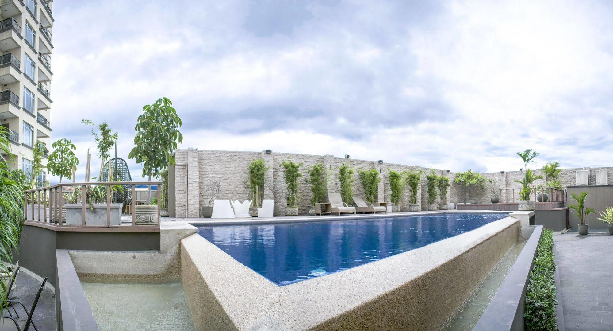 Torres Del Lago Suites And Apartments San José Exterior foto
